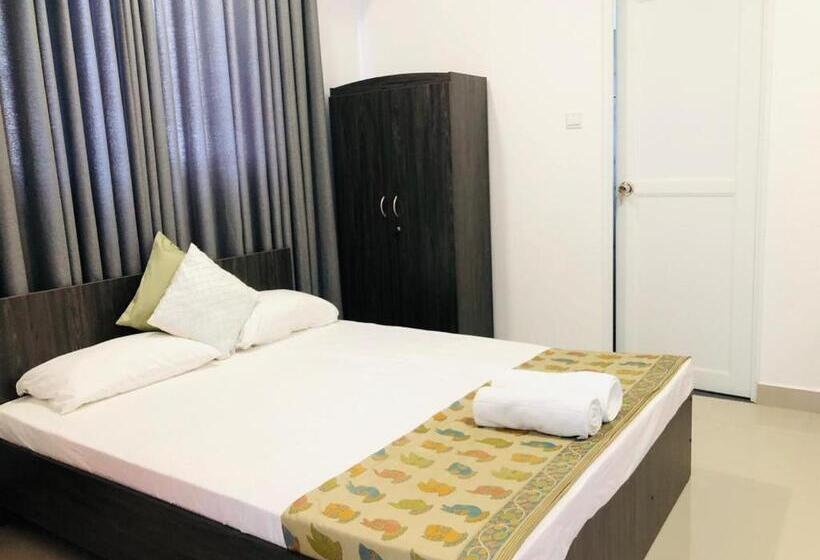 Отель Stayz By Gentz Residency