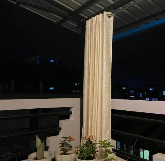 فندق Sunset Homes Imphal