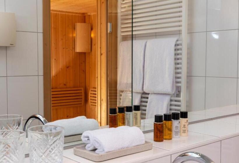 هتل The Tale Luxury Suites