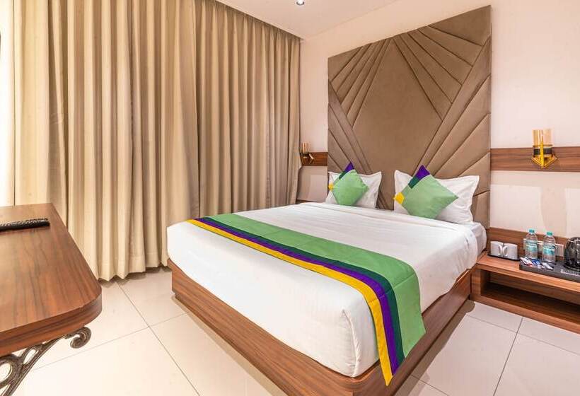 בית מלון כפרי Treebo Premium Heritage Grand  Majiwada Thane