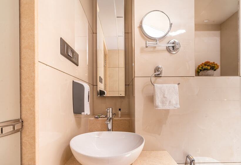 בית מלון כפרי Treebo Premium Heritage Grand  Majiwada Thane