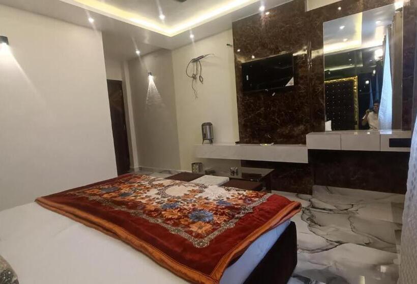 בית מלון כפרי Weekend Pachmarhi