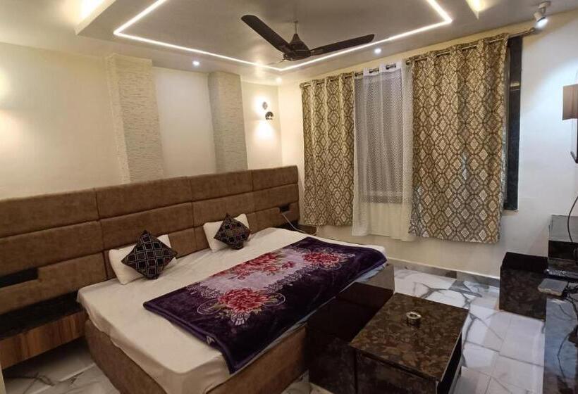 בית מלון כפרי Weekend Pachmarhi