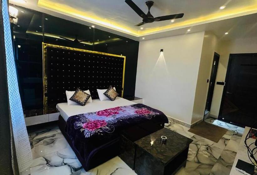 בית מלון כפרי Weekend Pachmarhi