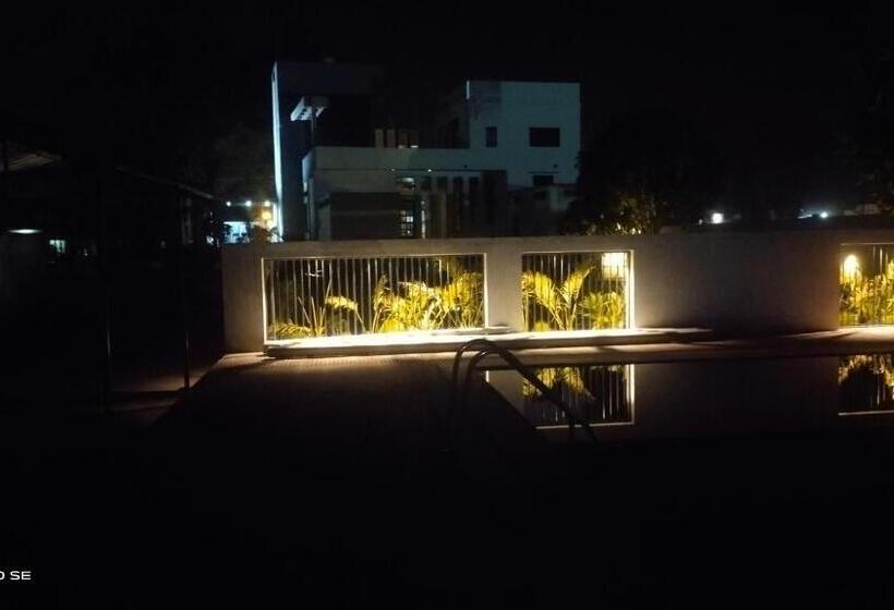 Md Grand Hotel & Resort