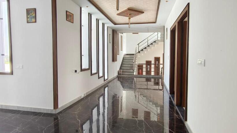 Md Grand Hotel & Resort