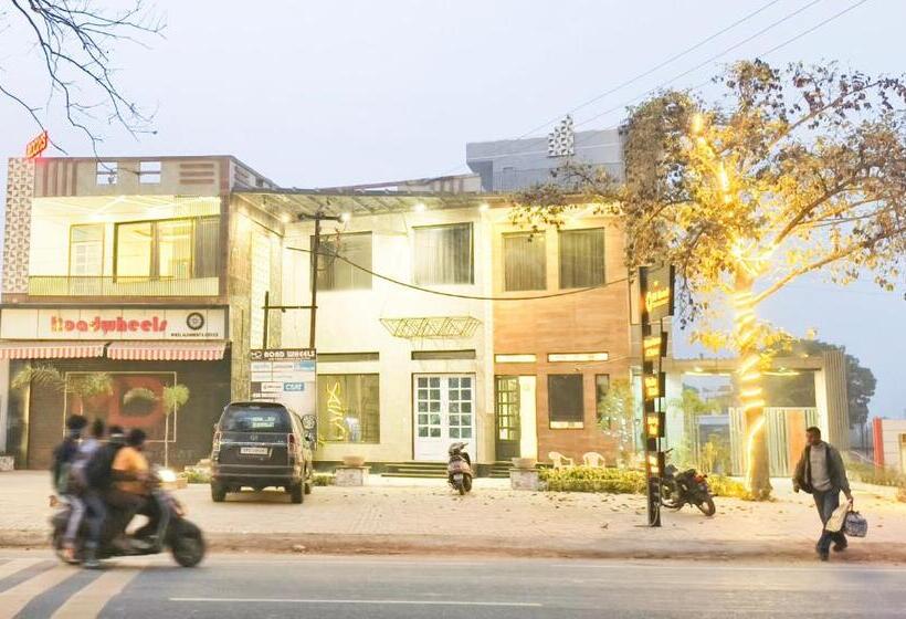 Md Grand Hotel & Resort