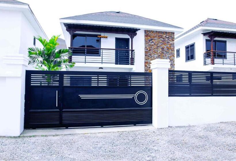 بنسيون Azure   The Perfect Escape