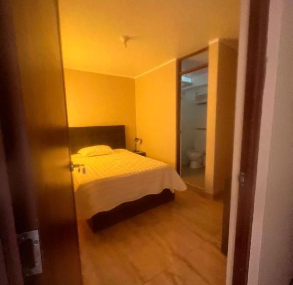 پانسیون Cardos Hostal