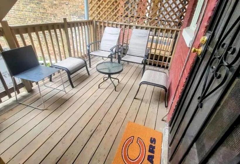 پانسیون Chateau De Woodlawn   Room I   La Tour Eiffel