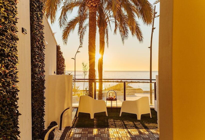 پانسیون Hostal Luxury Nit I Dia