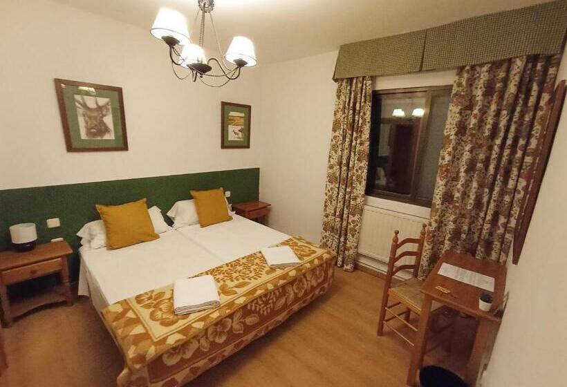 بنسيون Hostal Rural Alto Tajo Poveda