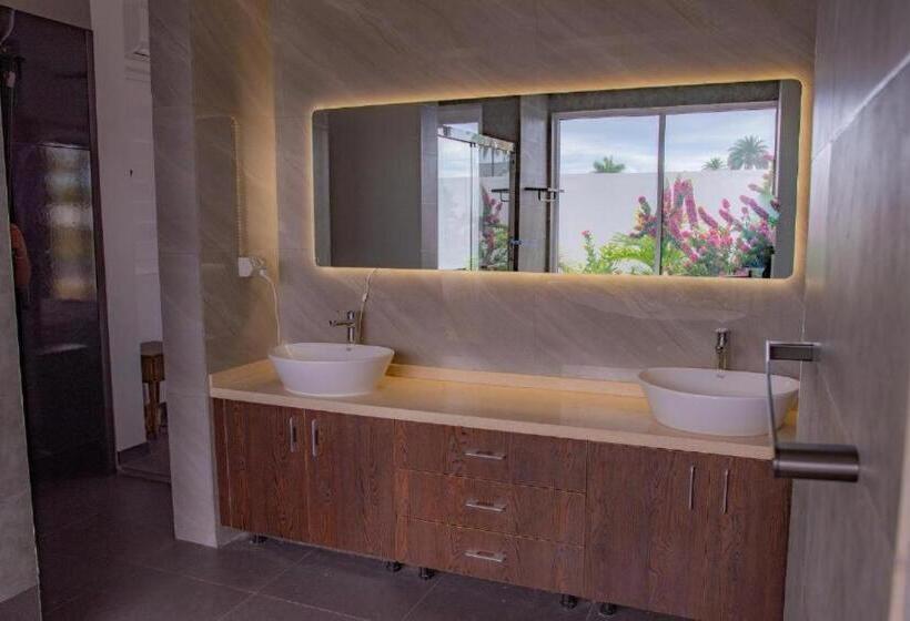 פנסיון Island Villa