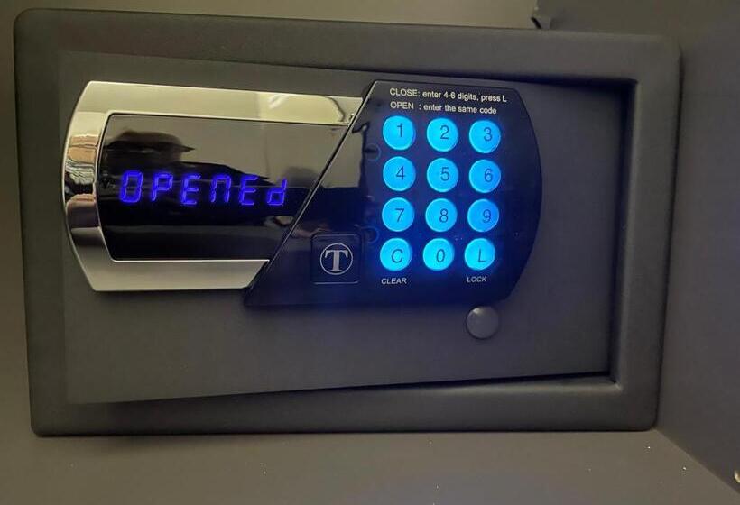 Pension (Hôtel basse catégorie) La Galleria Lodge