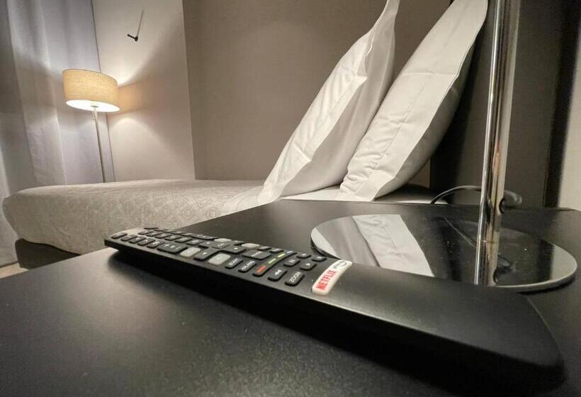 Pension (Hôtel basse catégorie) La Galleria Lodge