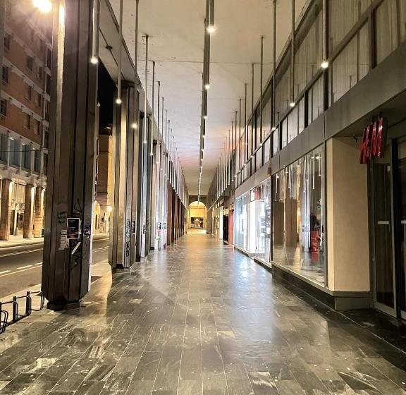 Pension (Hôtel basse catégorie) La Galleria Lodge