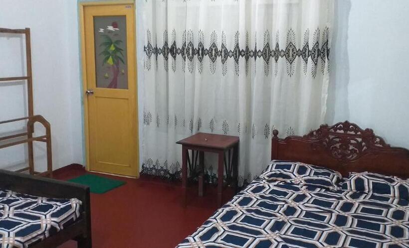 Пансион Lions Villa & Resort