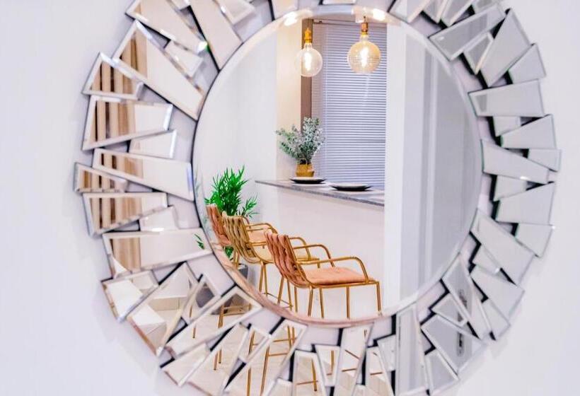 پانسیون Luna Loft