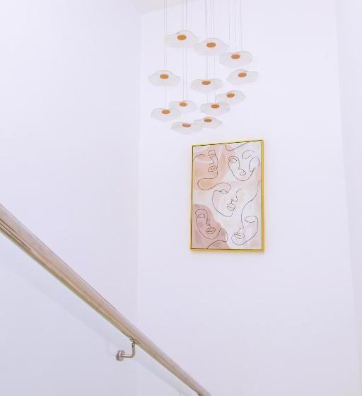 پانسیون Luna Loft