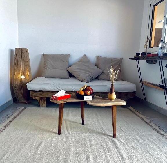 پانسیون Oro Guesthouse