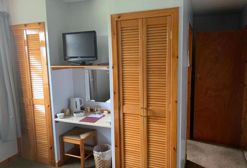 بنسيون Polrudden