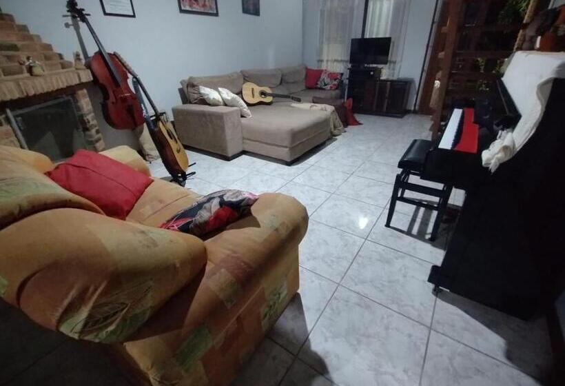 بنسيون Pousada Bonamigos