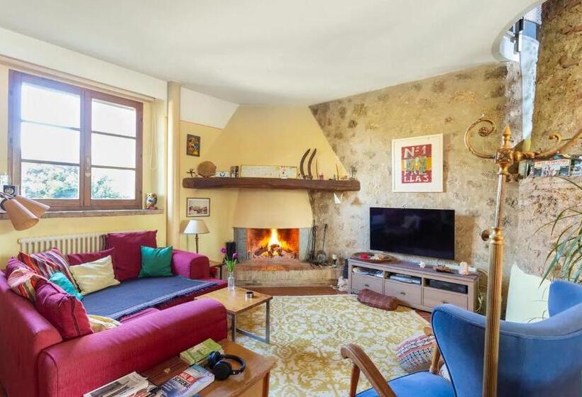 Пансион Private Room With Own Bathroom At Podere Noceto