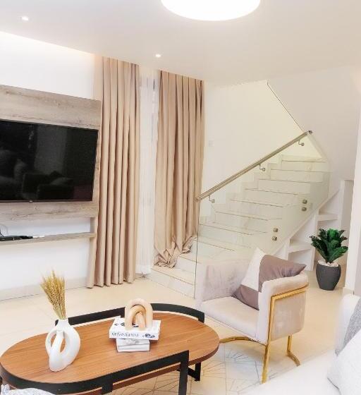 پانسیون Rosewood Chamber