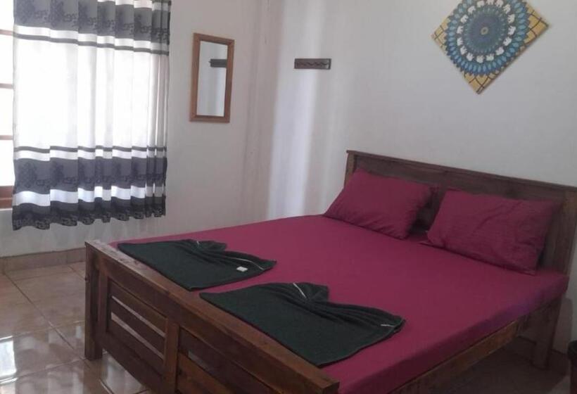 ペンション Suriya Villa