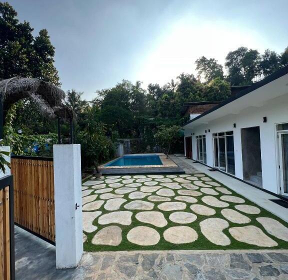 ペンション The Hideaway Weligama