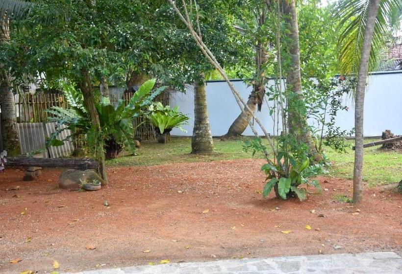 펜션 Villa Weligama Gedara