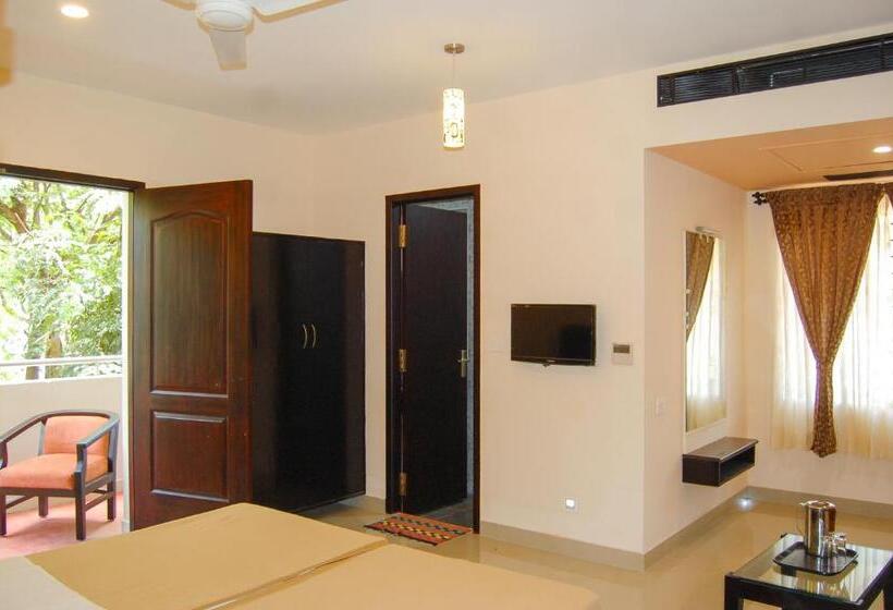 Philomena Hotel & Apartment