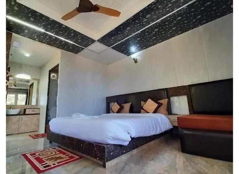 Kurort  Ghughuti retreat