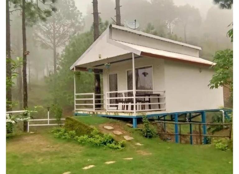 Kurort  Ghughuti retreat