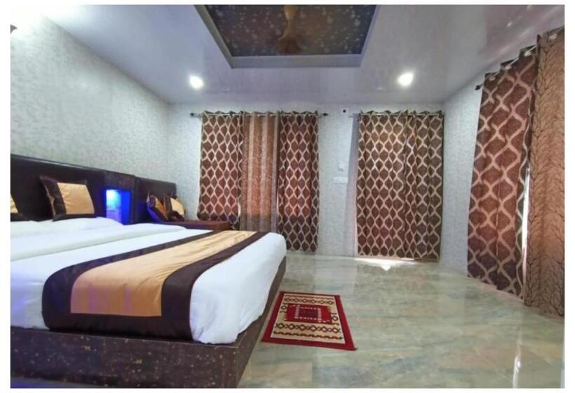 Kurort  Ghughuti retreat