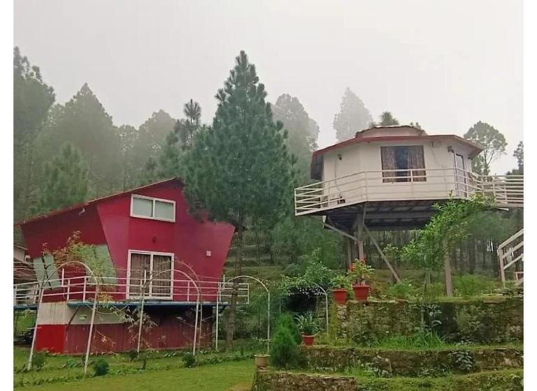 Kurort  Ghughuti retreat