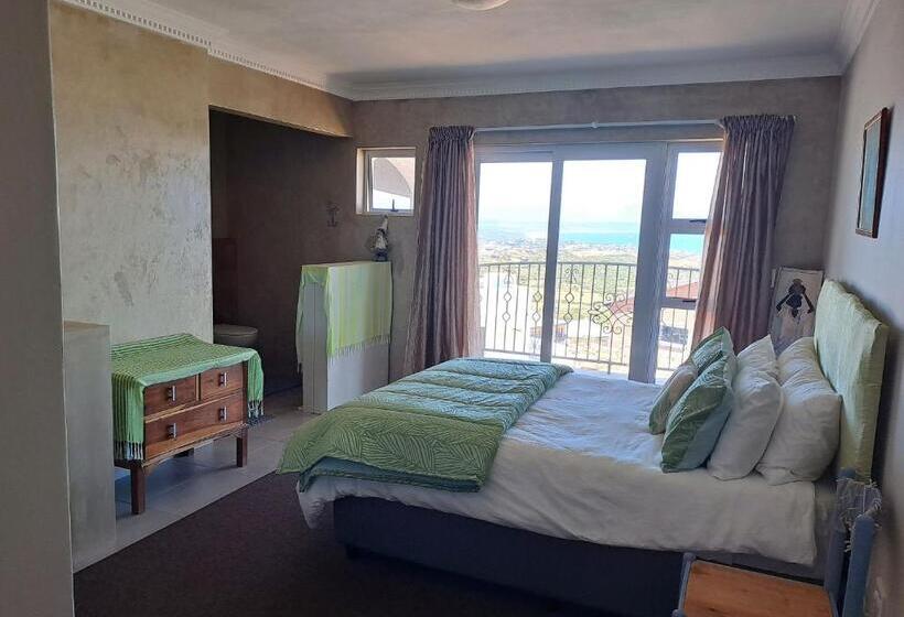 Stone Crown Manor B&b