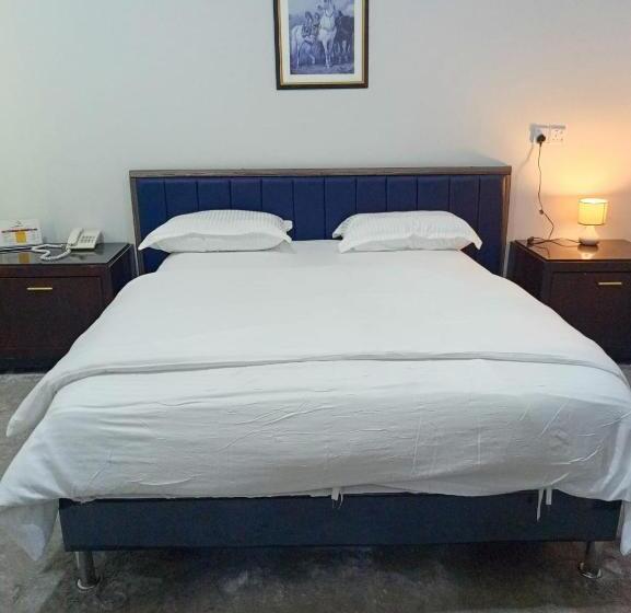 شقق الملتقي