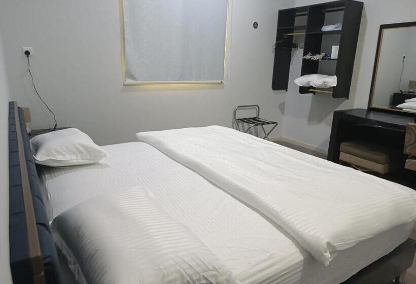 شقق الملتقي