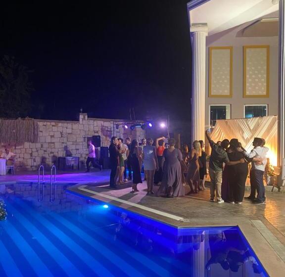 Adil Butik Otel
