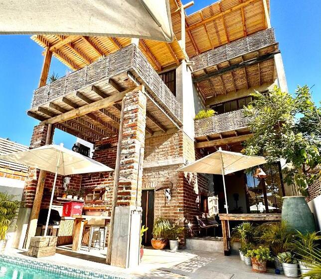 فندق صغير Baja House