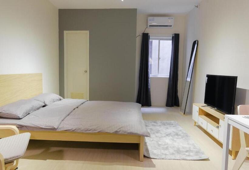 הוסטל Siesta Spaces Adela