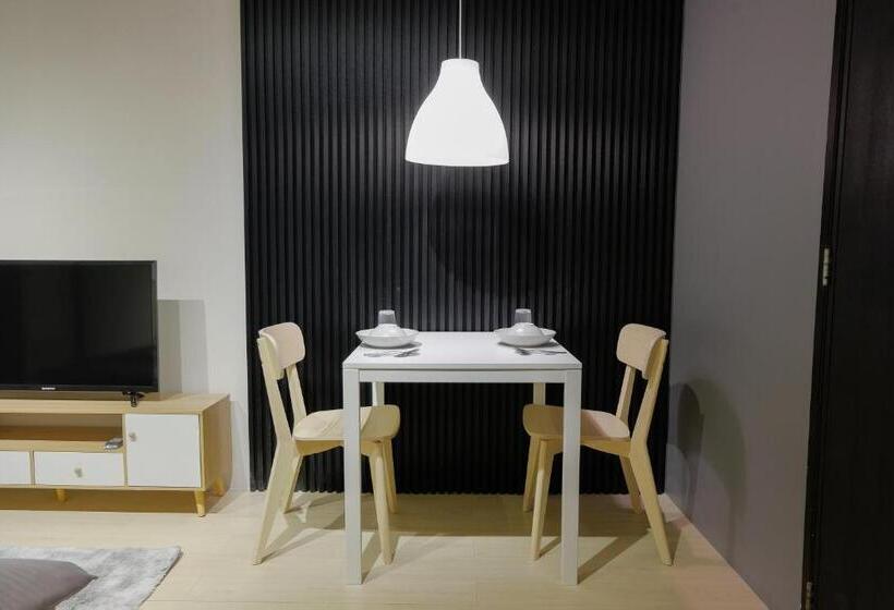 הוסטל Siesta Spaces Adela