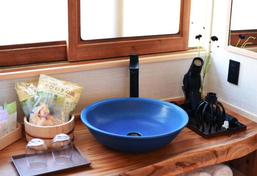 مبيت وإفطار うだ薬湯の宿やたきや