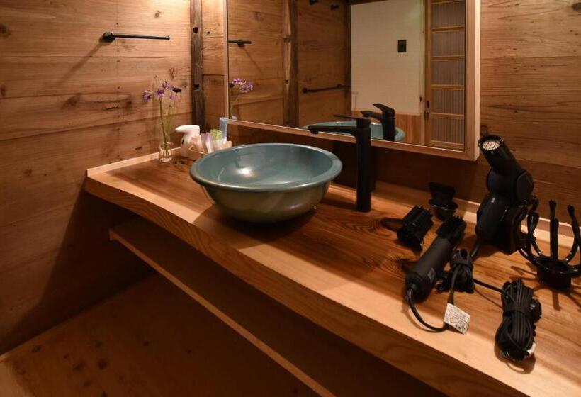 مبيت وإفطار うだ薬湯の宿やたきや