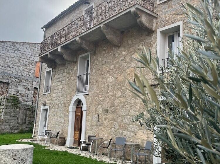 민박 A Casa Carbinesa