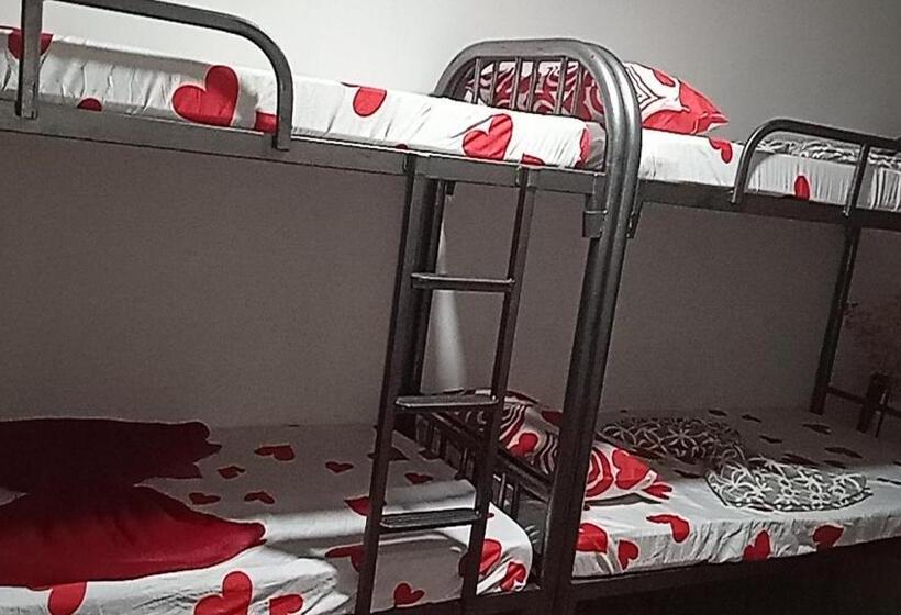 Bed and Breakfast Affordable Bedspacer Good For 8 With Breakfast