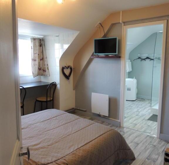 مبيت وإفطار Au Charme D Antan/ Notre Heure