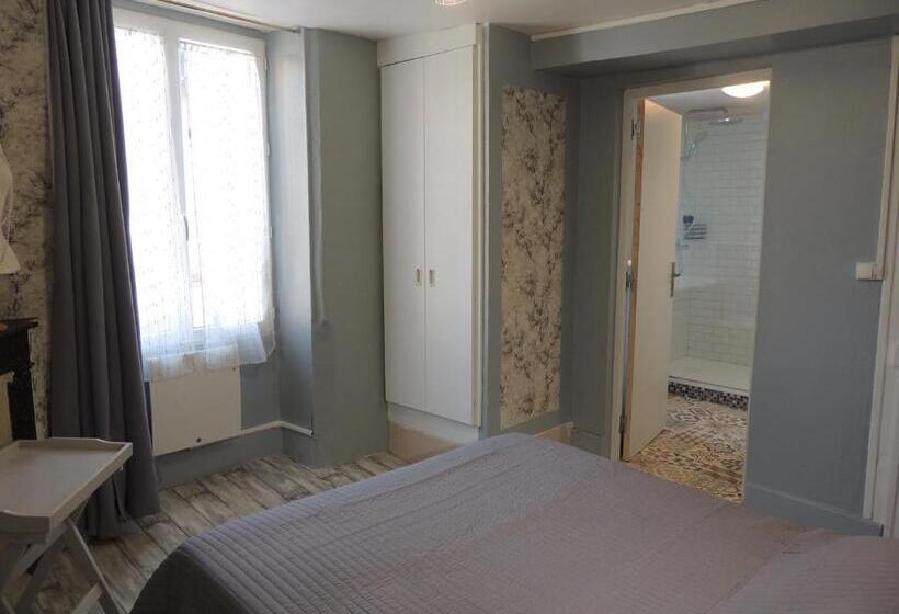 مبيت وإفطار Au Charme D Antan/ Notre Heure