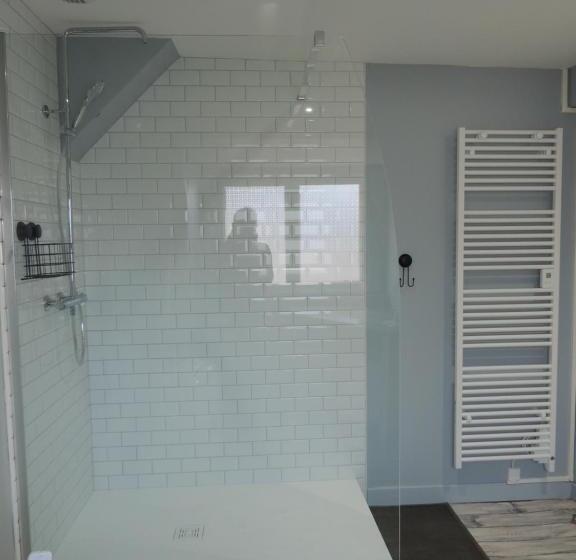 مبيت وإفطار Au Charme D Antan/ Notre Heure